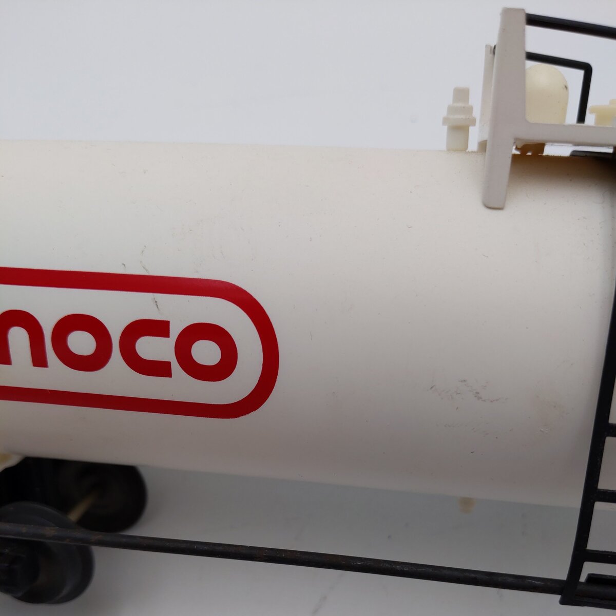 Lionel 6-17903 O Gauge Conoco Unibody Tank Car EX/Box