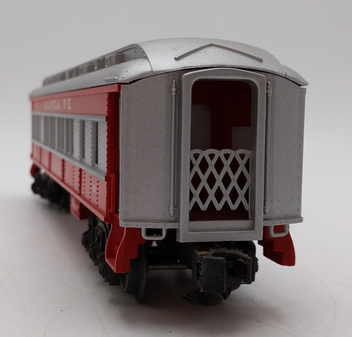 Lionel 6-29085 O Gauge AT&SF Baby Madison Observation #10 LN/Box