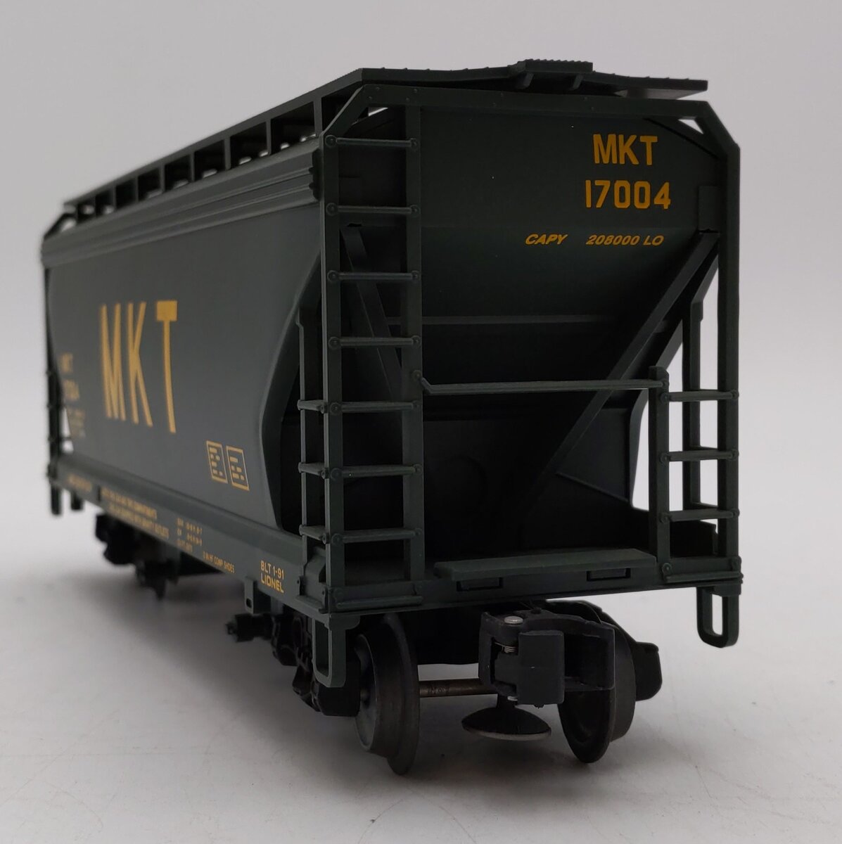 Lionel 6-17004 O Gauge MKT Centerflow 2-Bay Covered Hopper LN/Box