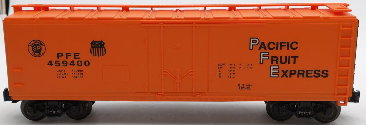 Lionel 6-17305 O Gauge Pacific Fruit Express Standard Reefer #459400 EX/Box