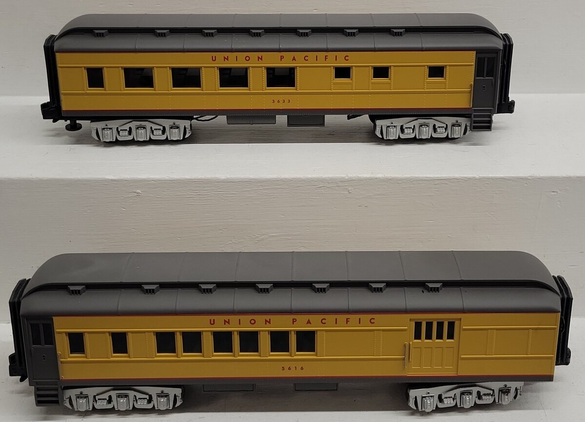 MTH 30-6253 O Union Pacific Madison Combo/Diner Set 3633/5616 (Set of 2) EX/Box