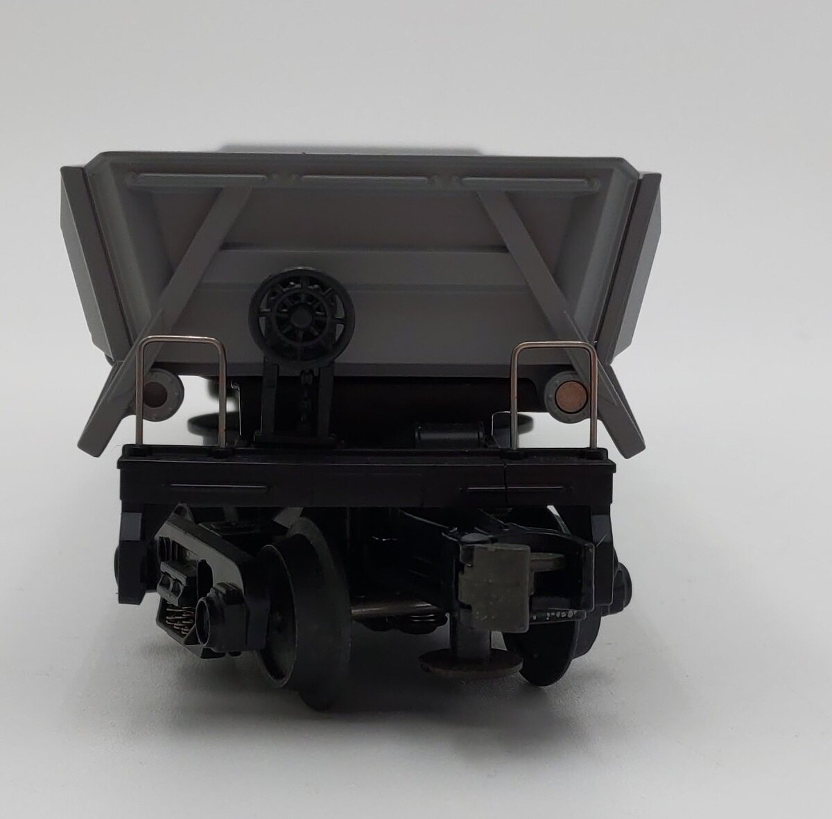 MTH 30-7925 O Gauge CSX Operating Dump Car #705665 EX/Box