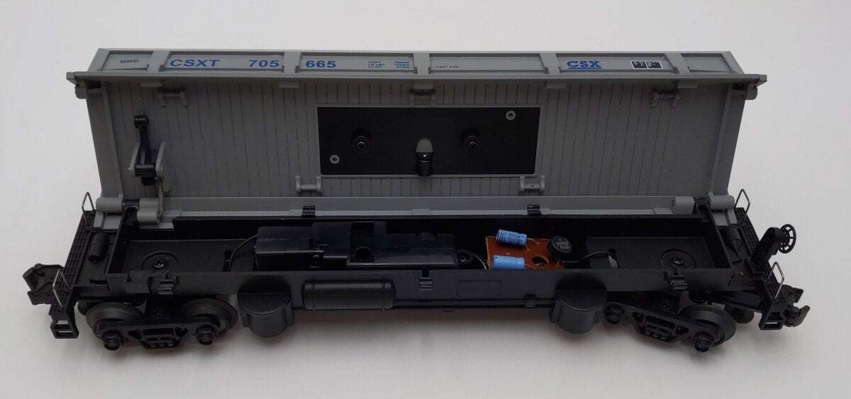 MTH 30-7925 O Gauge CSX Operating Dump Car #705665 EX/Box