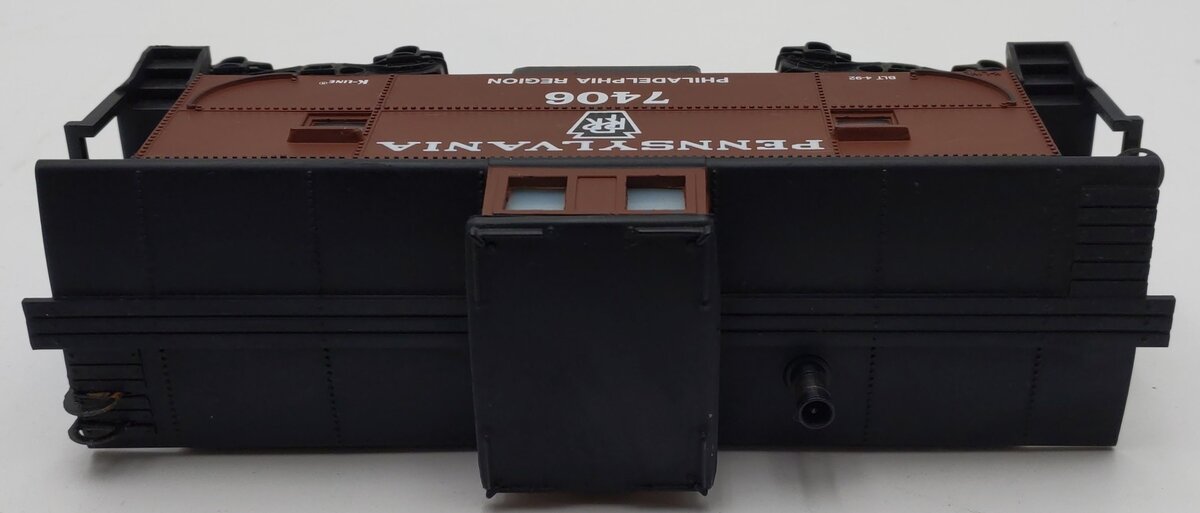 K-Line K7406 O Gauge Pennsylvania Caboose w/Smoke & Lights EX/Box