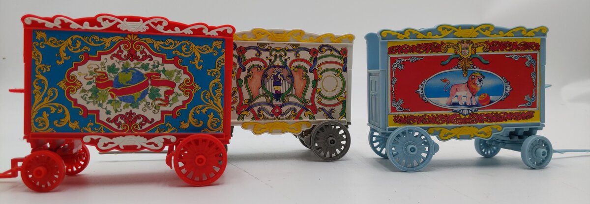 K-Line K-69009 O Gauge Circus Flatcar w/3 Circus Wagons EX/Box