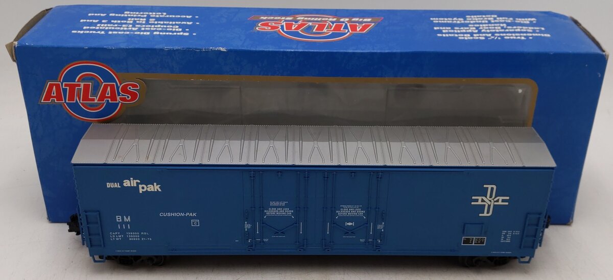 Atlas 6501-2 O Gauge Boston & Maine 53' Double Plug Door Boxcar #111 (3 Rail) EX/Box