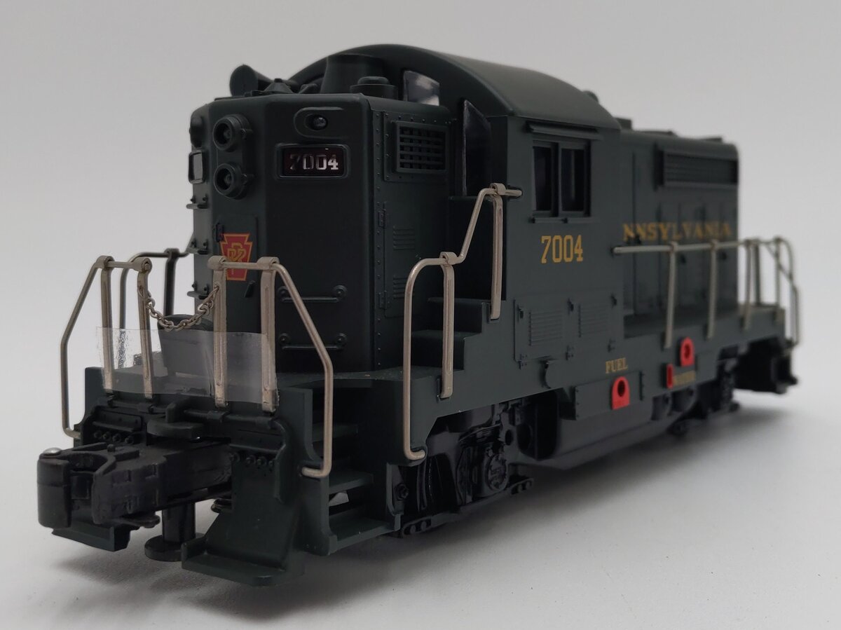 RMT 4152 O Gauge Pennsylvania GP Diesel Locomotive #7004 LN/Box