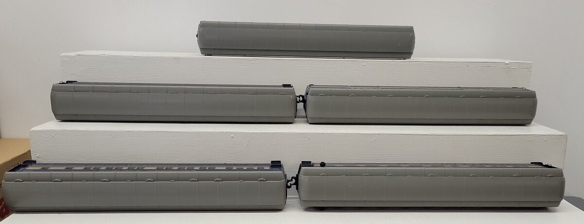 Williams O Gauge Baltimore and Ohio Madison Passenger 5- Car Set W/ Illumination LN/Box