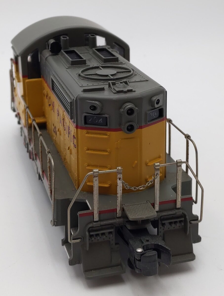 RMT 4172 O Gauge Union Pacific BEEP Diesel Locomotive #204 VG/Box