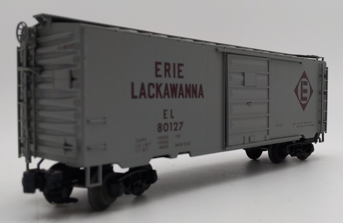Weaver 2062 O Gauge Erie Lackawanna Hi-Rail Boxcar #80127 (Gray & Maroon) EX/Box