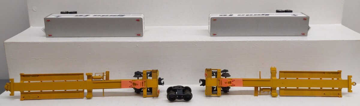 K-Line K77023 O Gauge Santa Fe Classic TTAX Flatcar w/ Trailers VG/Box