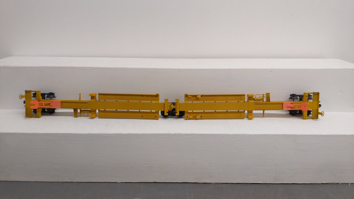 K-Line K-7702 O Gauge SP Golden Pig TTAX Articulated Flatcar Set EX