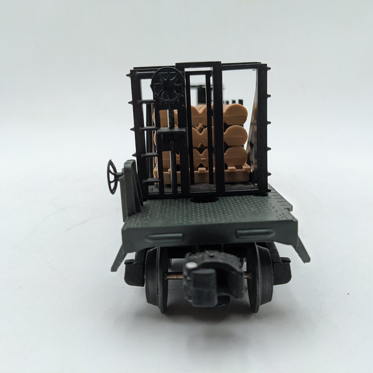 Lionel 6-16347 O Gauge Ontario Northland Bulkhead Flat w/Wood Load EX