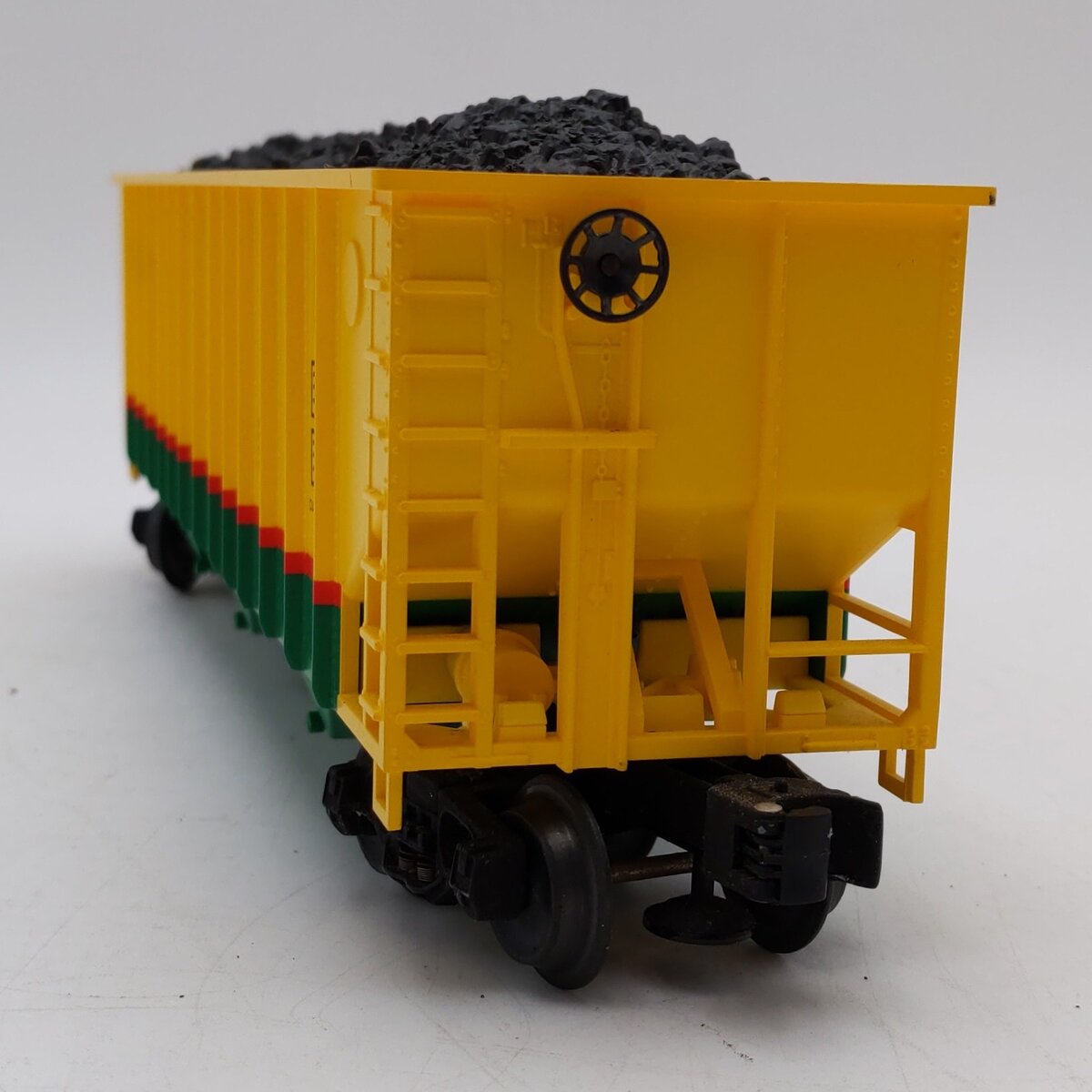 Lionel 6-17114 O Gauge Peabody 3-Bay Hopper with Coal Load LN/Box