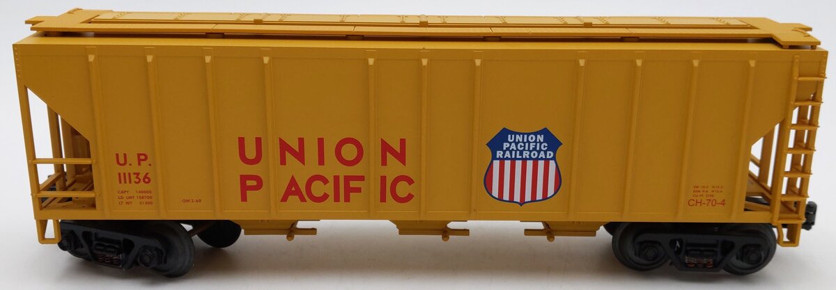 Weaver U1910 O Scale Union Pacific PS-2 Covered Hopper #11136 - 3-Rail EX/Box