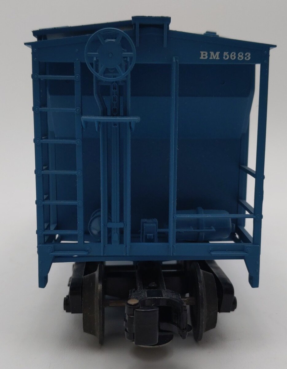 Weaver O Gauge 2119 Boston & Maine Covered Hopper Car #5683 EX/Box