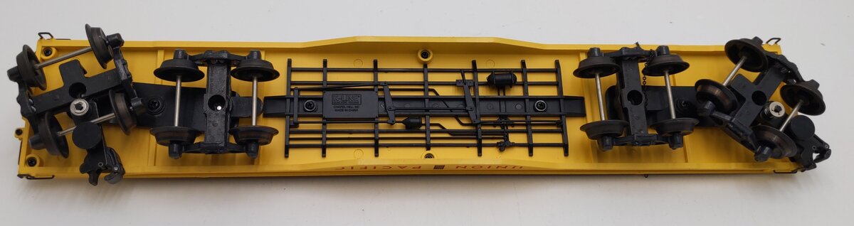 K-Line K693-2111 O Gauge Union Pacific Diecast Flatcar w/ I-Beams #258601 EX/Box