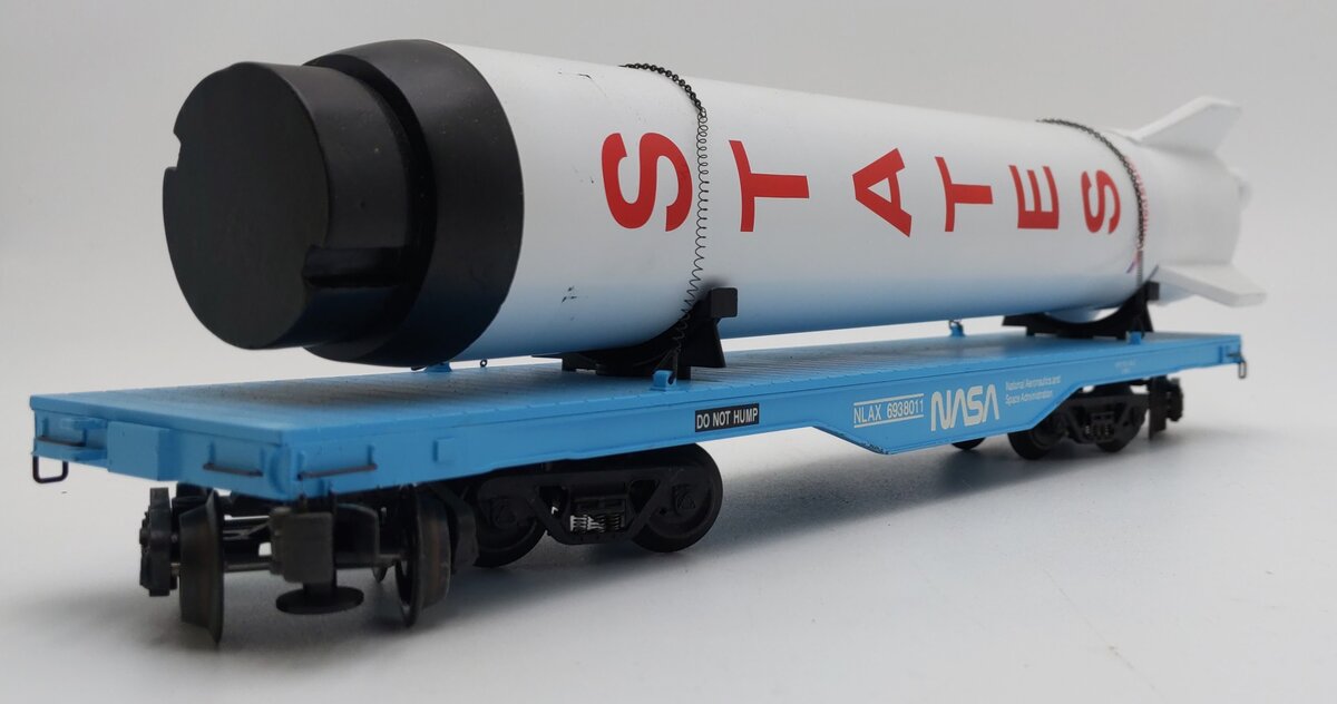 K-Line K693-8011 O Gauge NASA Flatcar with Rocket Booster #6938011 EX/Box