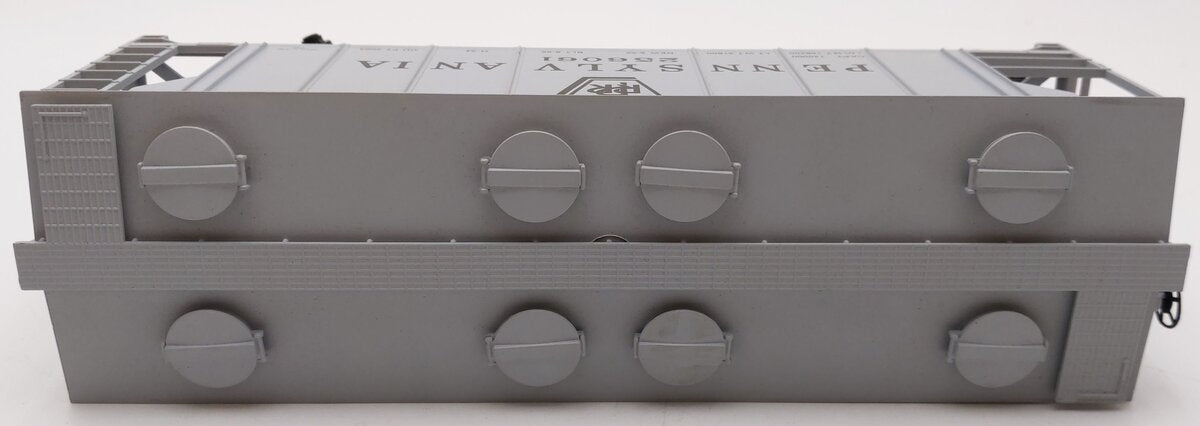Weaver 3026 O Pennsylvania Railroad PS-2 34' Covered Hopper #256061 (3 Rail) EX/Box