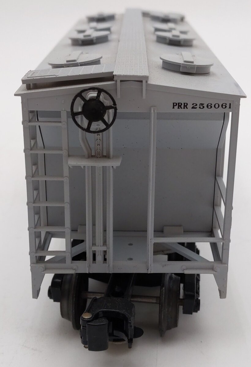 Weaver 3026 O Pennsylvania Railroad PS-2 34' Covered Hopper #256061 (3 Rail) EX/Box