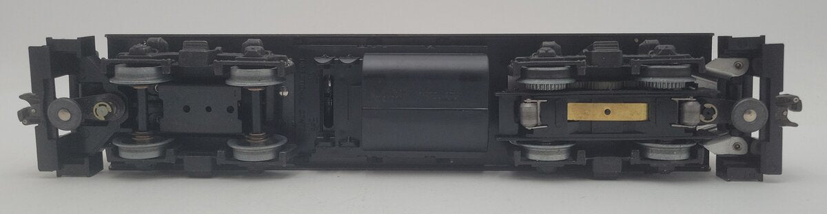 Lionel 6-8359 O Gauge Chessie System GM Gold GP7 Diesel Engine VG/Box