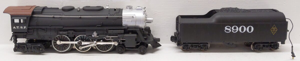Lionel 6-8900 O Gauge ATSF 4-6-4 Steam Locomotive & Tender #8900 VG/Box