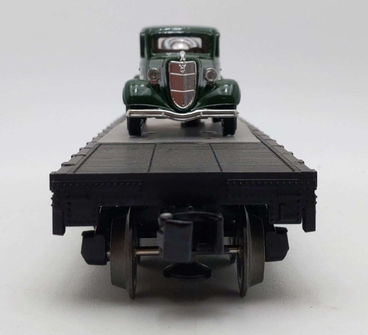 Lionel 6-17538 O Gauge New York Central Flatcar w/Castrol Ford Tow Truck EX/Box