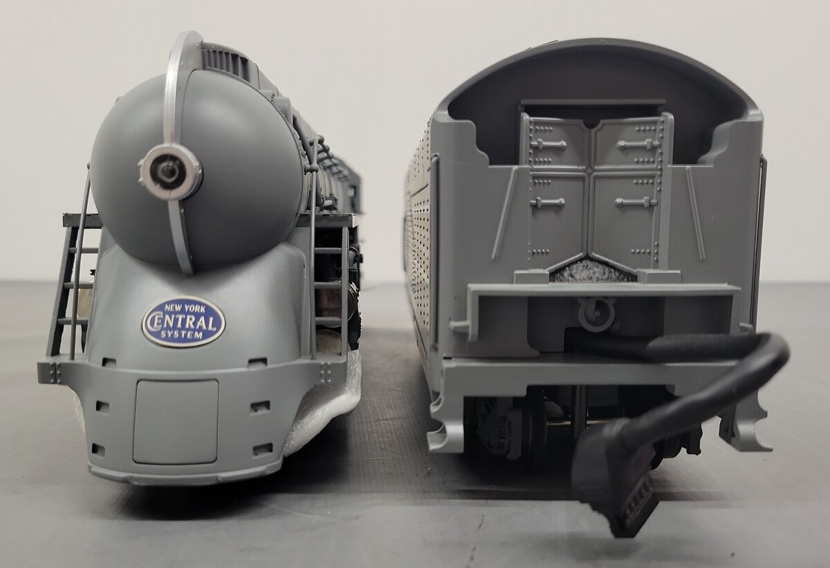 MTH 20-3045-1 O New York Central Dreyfuss Hudson Steam Loco & Tender w/PS2 #5445 EX/Box