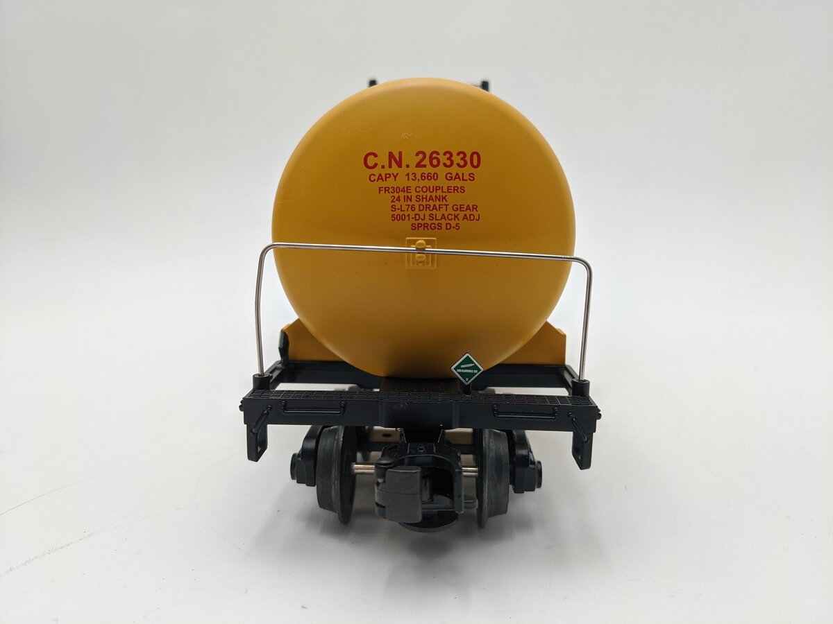 MTH 20-90029D O Gauge Canadian National Single Dome Tank Car #26330 EX/Box