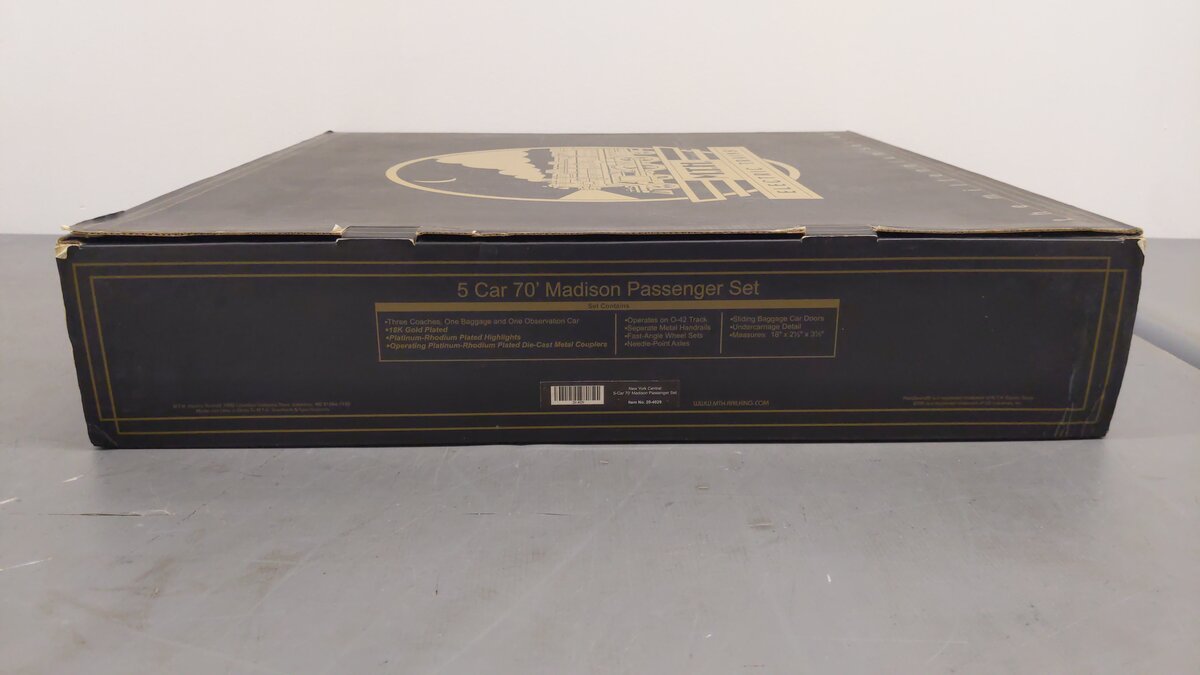 MTH 20-4029 O Gauge NYC Gold Plated 70' Madison Passenger Car Set EX/Box