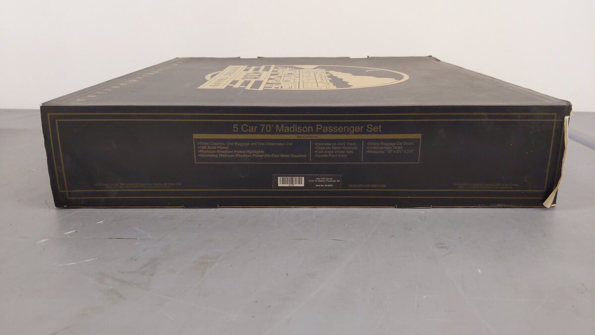 MTH 20-4029 O Gauge NYC Gold Plated 70' Madison Passenger Car Set EX/Box
