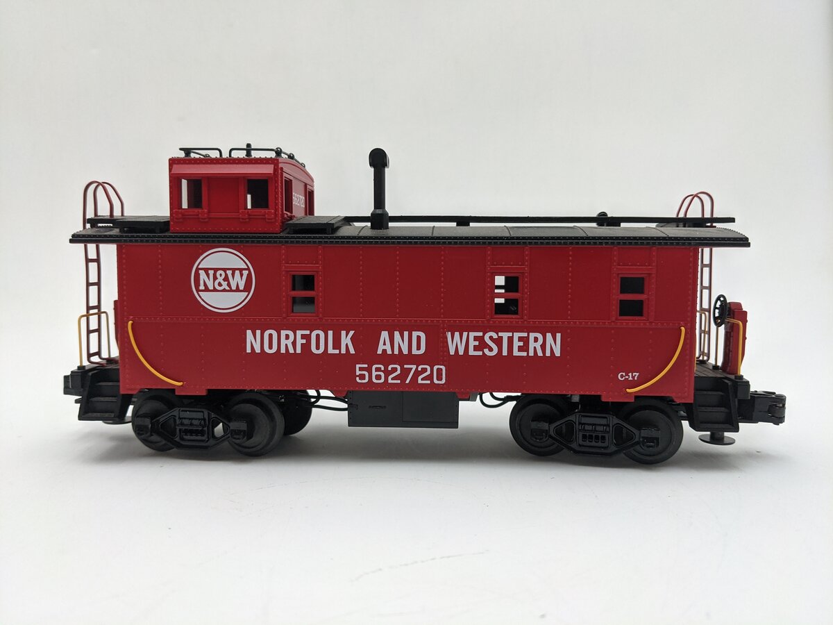 MTH 20-91027 O Gauge Norfolk & Western Steel Caboose #562720 EX/Box