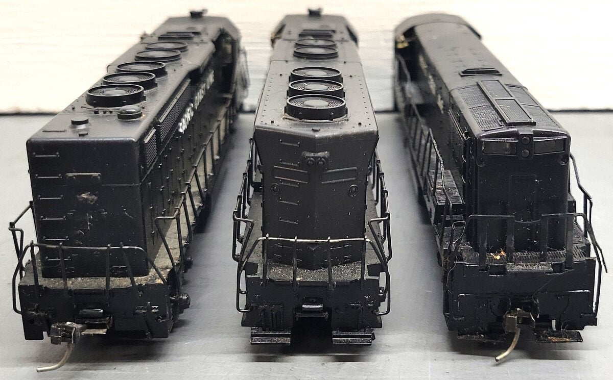 HO Scale Assorted Pacific Coast Line Diesel Locomotives: 801, 1008, 1419 [3] EX