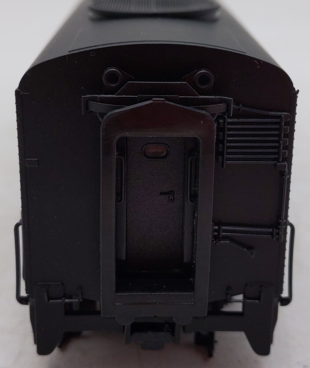 Proto 2000 8393 HO Scale Undecorated FB2 Dummy Diesel Locomotive/Box
