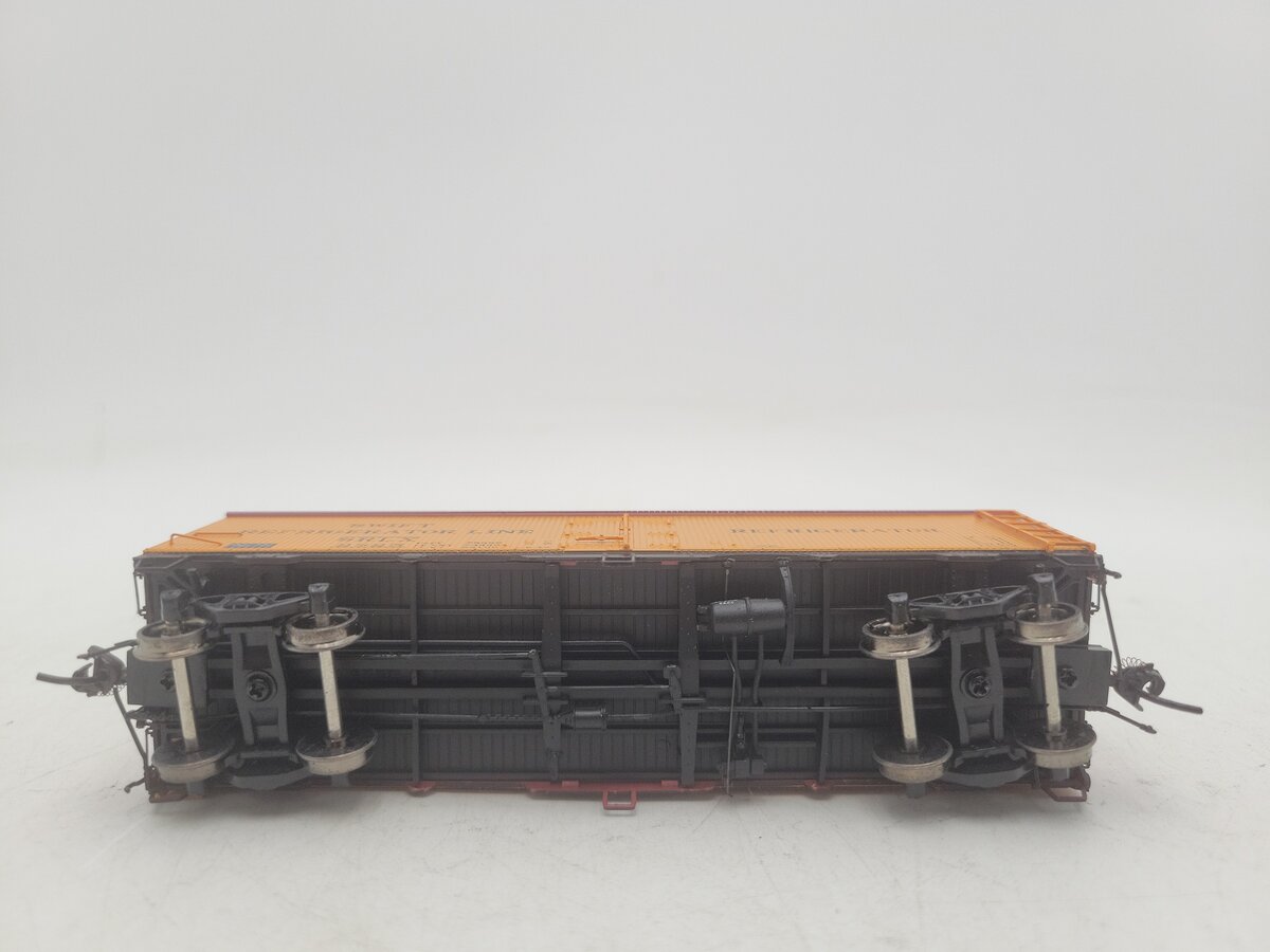 Rapido Trains 121044 HO Swift SRLX 37' Wood Meat Reefer #2825 EX/Box
