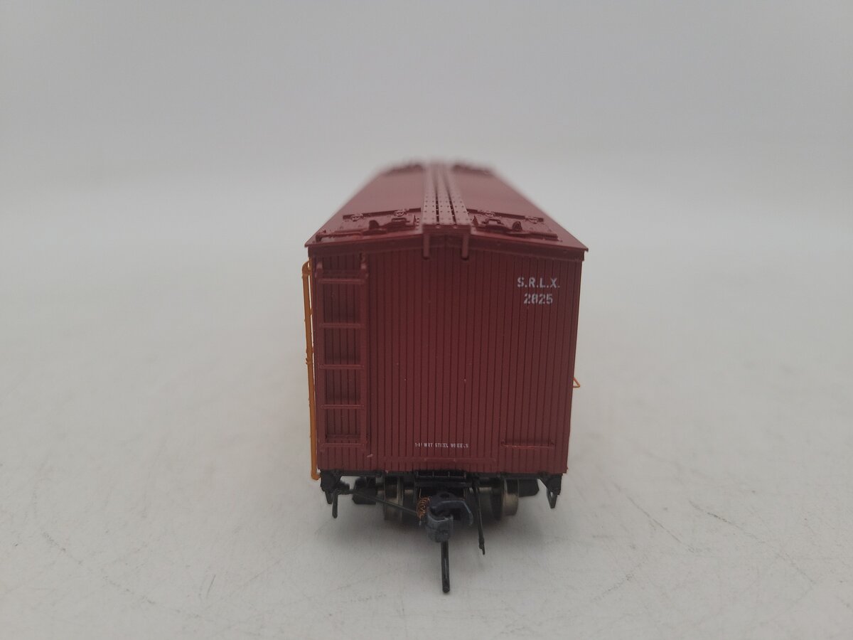 Rapido Trains 121044 HO Swift SRLX 37' Wood Meat Reefer #2825 EX/Box
