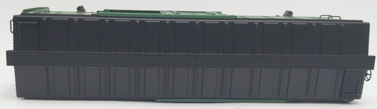 K-Line K645-1911 O Guage Express Service Steel-Sided Reefer EX/Box