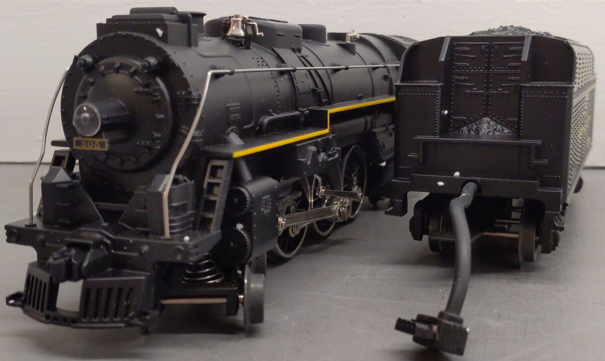 Lionel 6-18083 Chesapeake & Ohio Hudson 4-6-4 Steam Locomotive and Tender #305 LN/Box