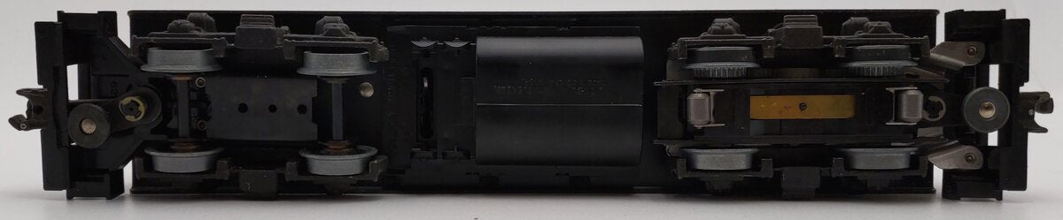 Lionel 6-8359 O Gauge Chessie System GM Gold GP7 Diesel Engine EX/Box