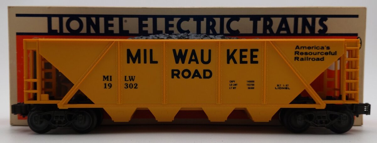 Lionel 6-19302 O Gauge Milwaukee Road Hopper #19302 with Coal Load EX/Box