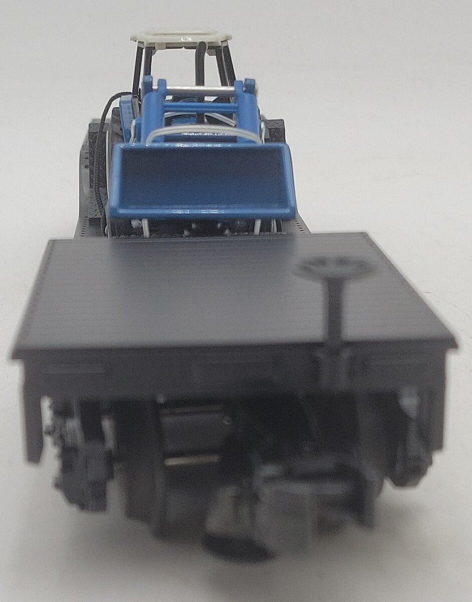 MTH 30-7622 O Gauge Depressed Center Flat w/ Ertl New Holland Tractor #21136 EX/Box