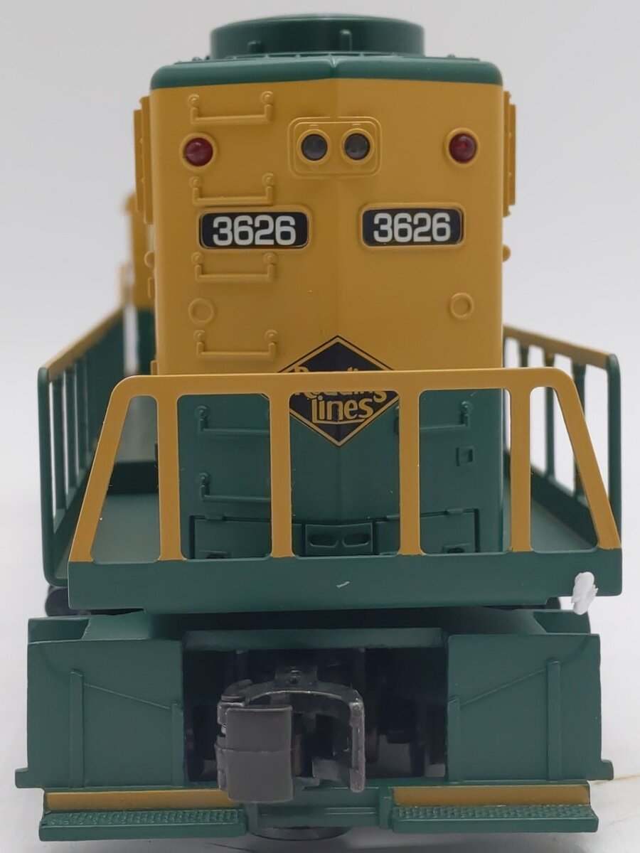 Williams GP3817 "O" Reading GP38 Powered Locomotive W/ Horns EX/Box