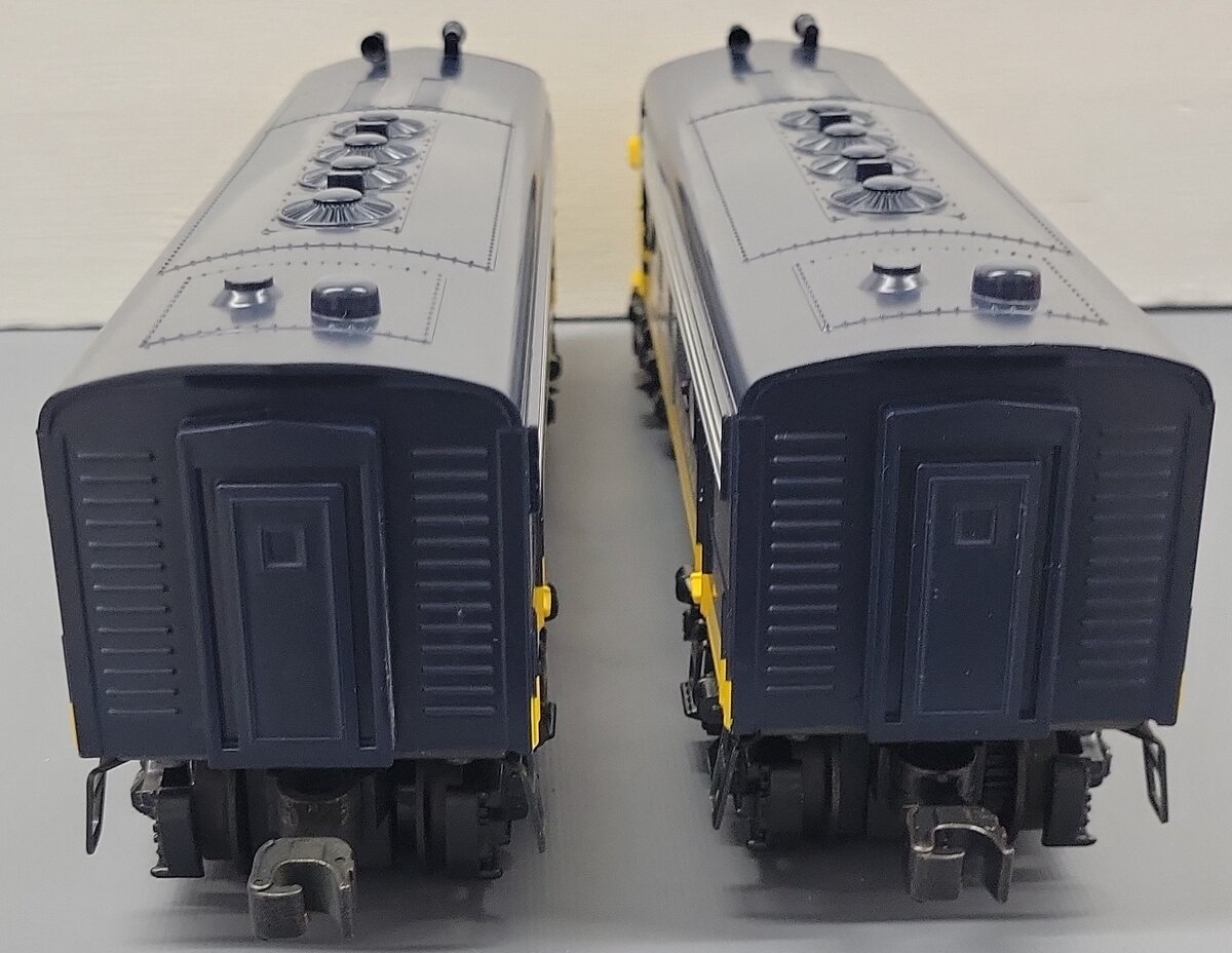 Williams F7109 C&O F7 AA Diesel Locomotive Set EX/Box