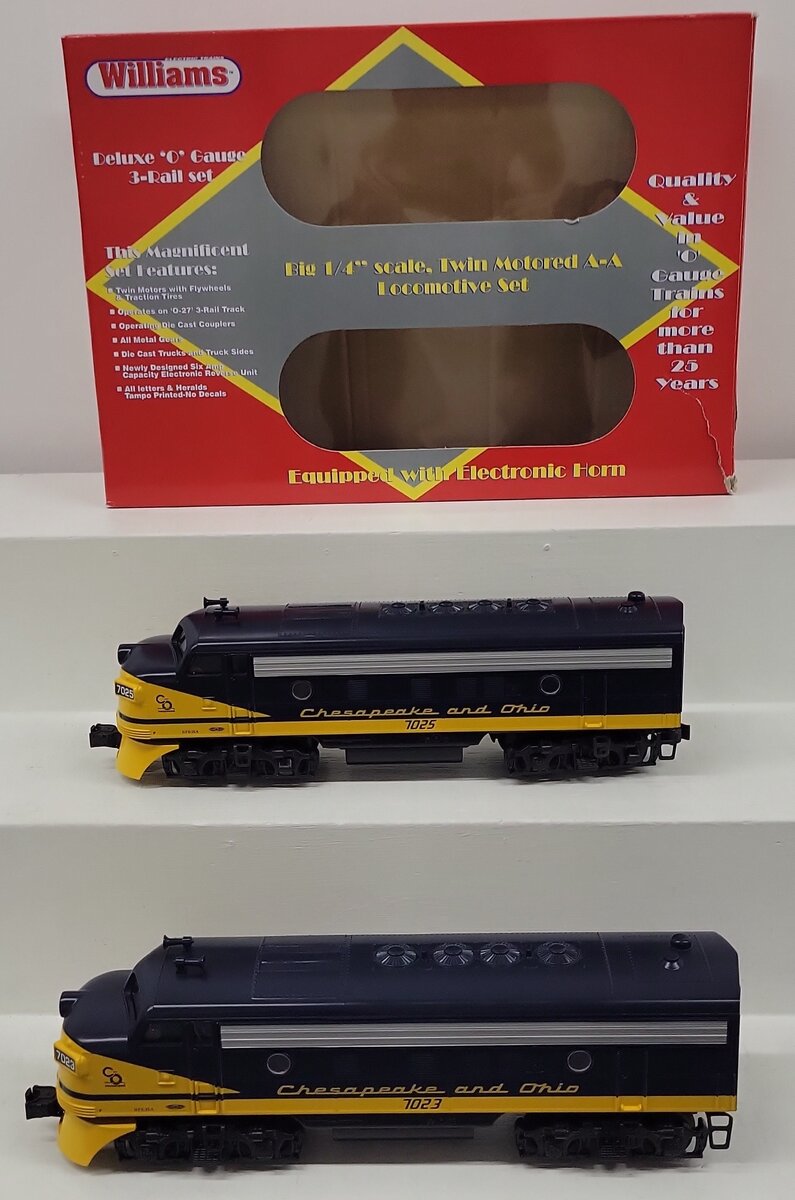 Williams F7109 C&O F7 AA Diesel Locomotive Set EX/Box
