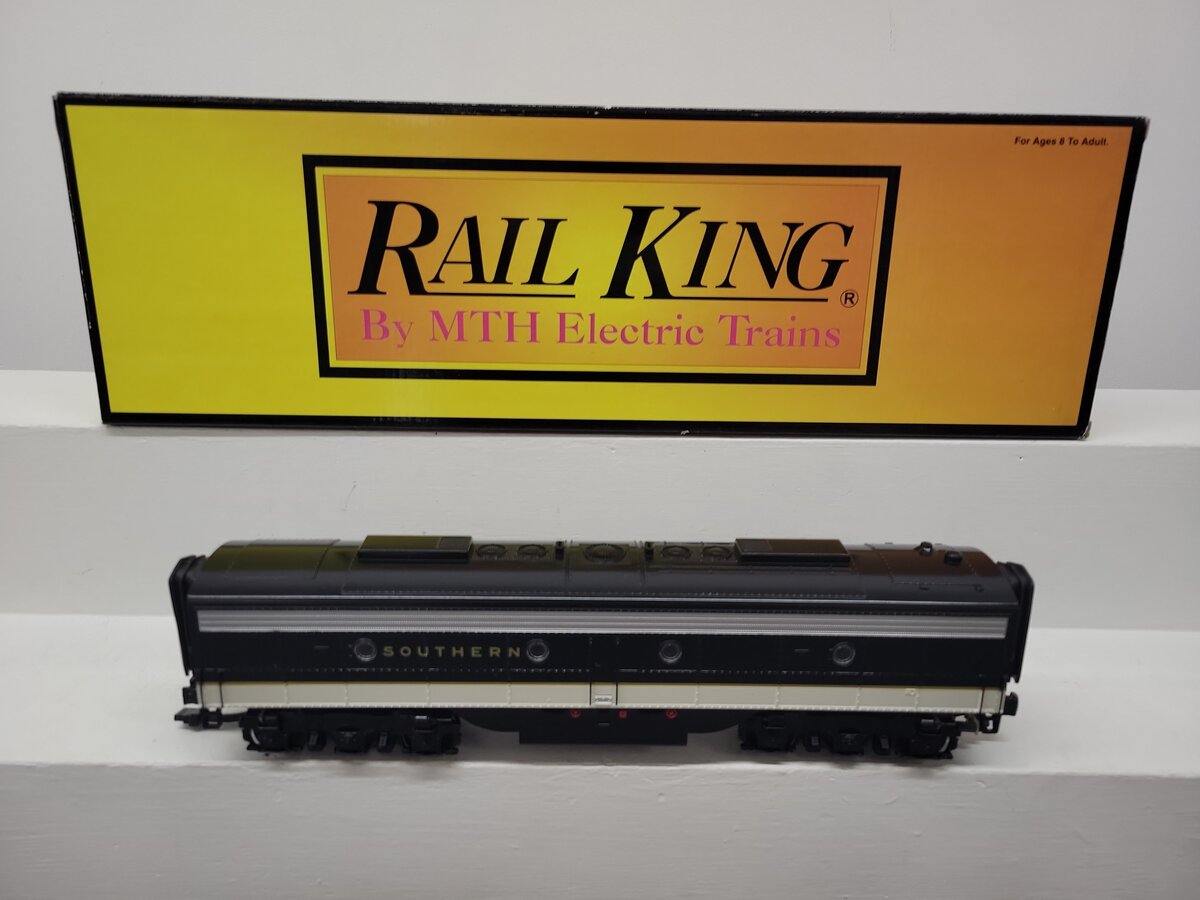 MTH 30-2839-3 O Gauge Southern E-8 B-Unit Non-Powered Diesel Engine EX/Box
