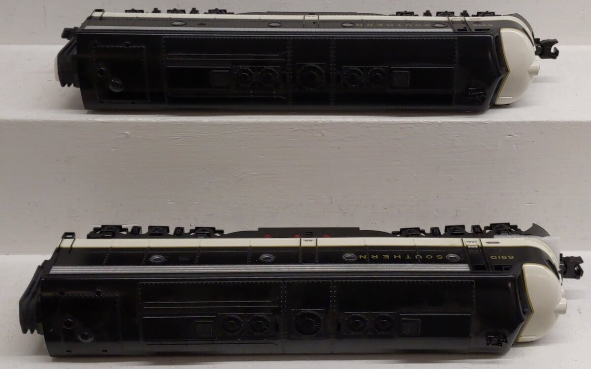MTH 30-2839-1 Southern E-8 AA Diesel Engine Set w/Proto-Sound 2.0 #6910/6912 EX/Box