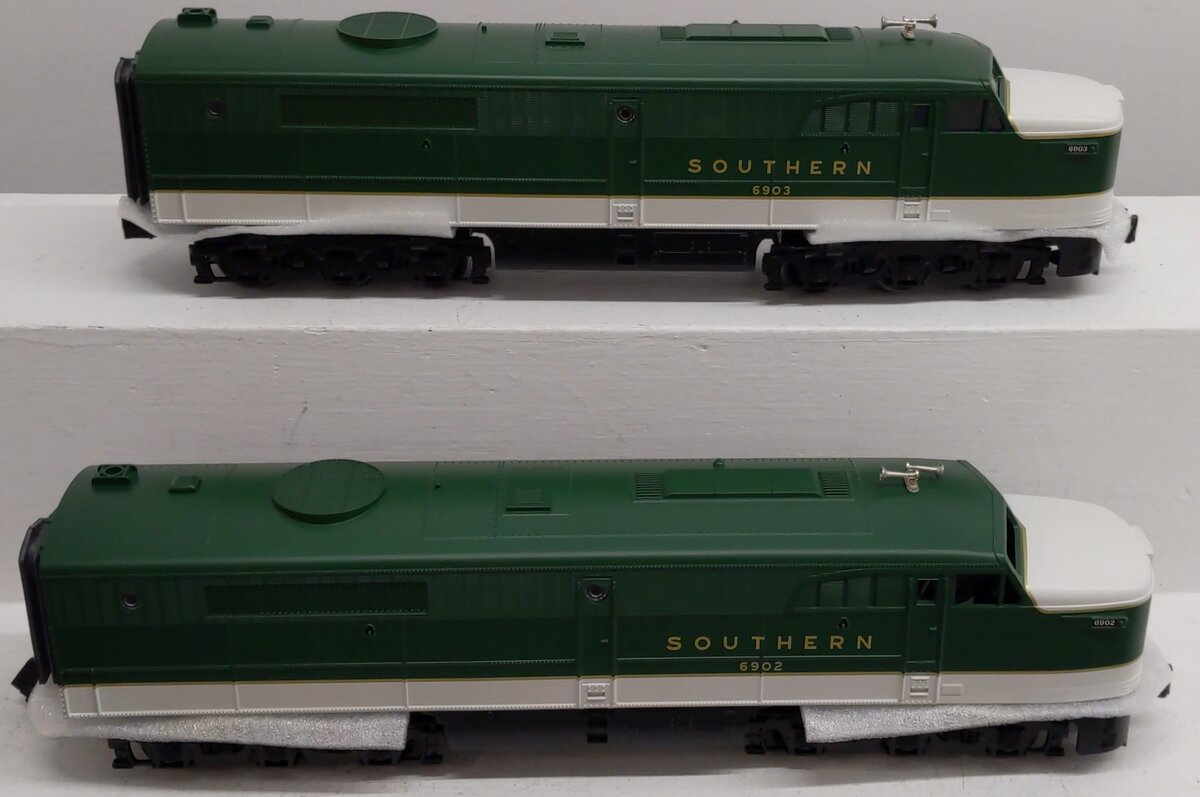 MTH 30-2151-0 Southern Alco PA AA Diesel Engine Set w/Horn #6902/6903 - 3-Rail EX/Box