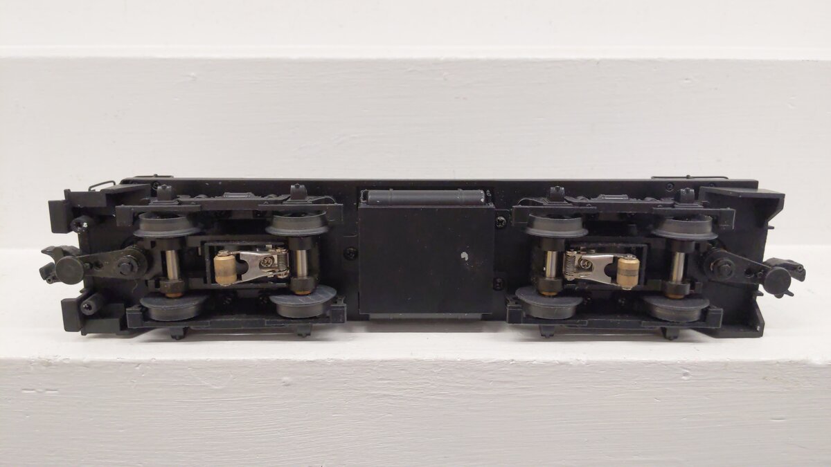 MTH 30-2157-3 Southern NW-2 Calf Non-Powered Diesel Switcher #1039 EX/Box