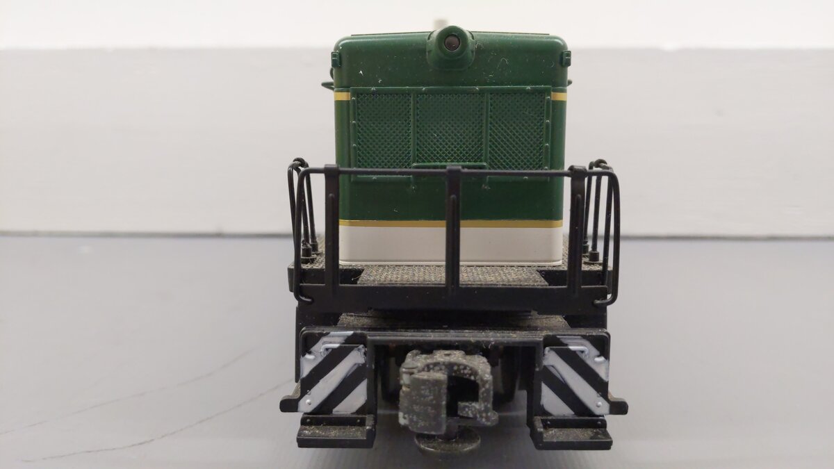 MTH 30-2157-3 Southern NW-2 Calf Non-Powered Diesel Switcher #1039 EX/Box