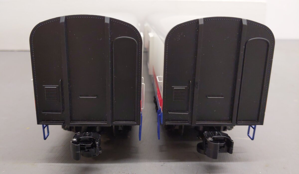 Lionel 6-83116 O American Freedom Train 21'' Passenger Car (2) #104, #105 LN/Box